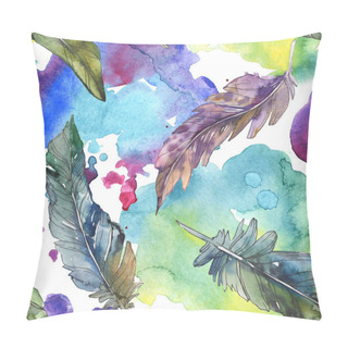Personality  Bird Feather From Wing Isolated. Watercolor Background Illustration Set. Watercolour Drawing Fashion Aquarelle Isolated. Seamless Background Pattern. Fabric Wallpaper Print Texture. Pillow Covers