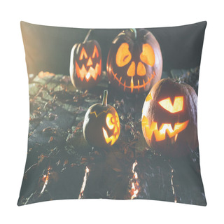 Personality  Halloween Pumpkins At Wood Background. Pillow Covers