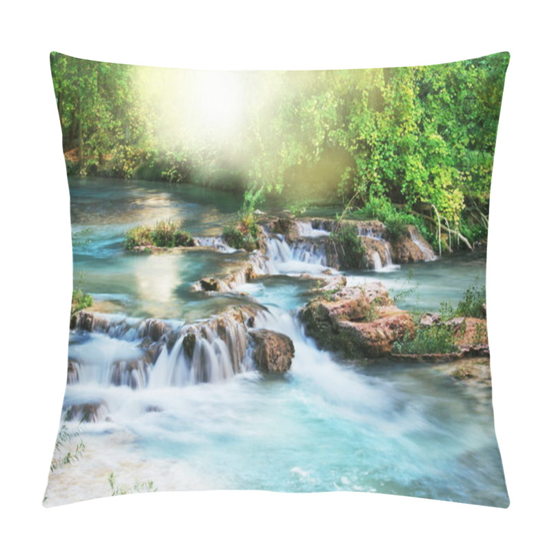 Personality  Creek pillow covers