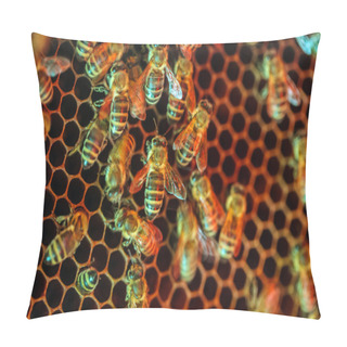 Personality  Worker Bees On A Comb Pillow Covers