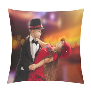 Personality  Lovely Little Boy And Girl Dancing Pillow Covers