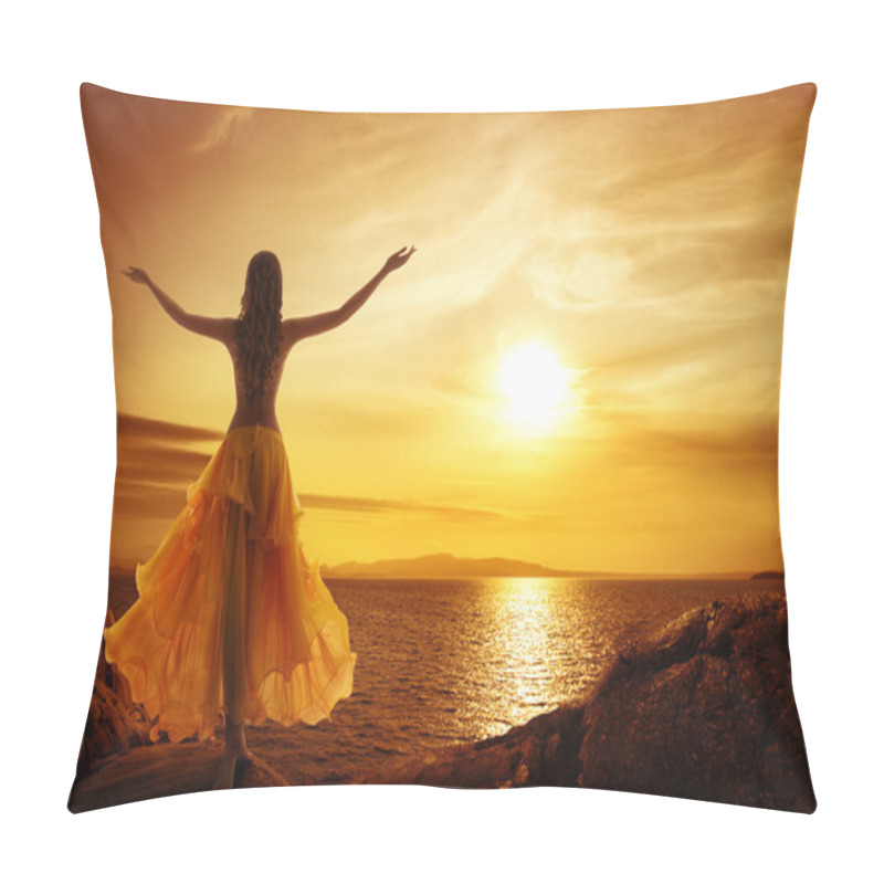Personality  Calm Woman Meditating On Sunset, Relax Open Arms Pose Pillow Covers