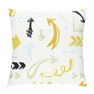Personality  Colorful Sketchy Cartoon Style Arrow Seamless Pattern On Light Patterned Background Pillow Covers
