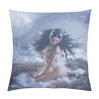 Personality  The Image For The Photo Shoot Is A Bird Girl. A Fairy-tale Image Of A Queen Of Swans Interesting Hairpins With Feathers. An Unusual Magnificent Hairdress With A Corrugation, Curls And A Strong Fleece Pillow Covers