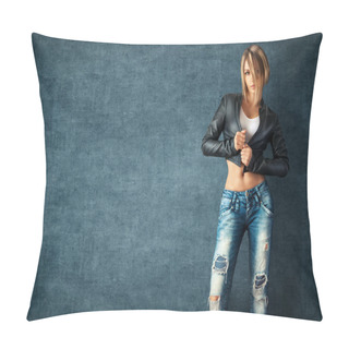 Personality  Sexy Young Woman Pillow Covers