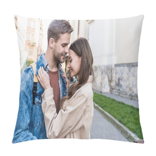 Personality  Selective Focus Of Couple Hugging And Smiling In City Pillow Covers