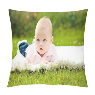 Personality  Baby Laying On Grass Pillow Covers