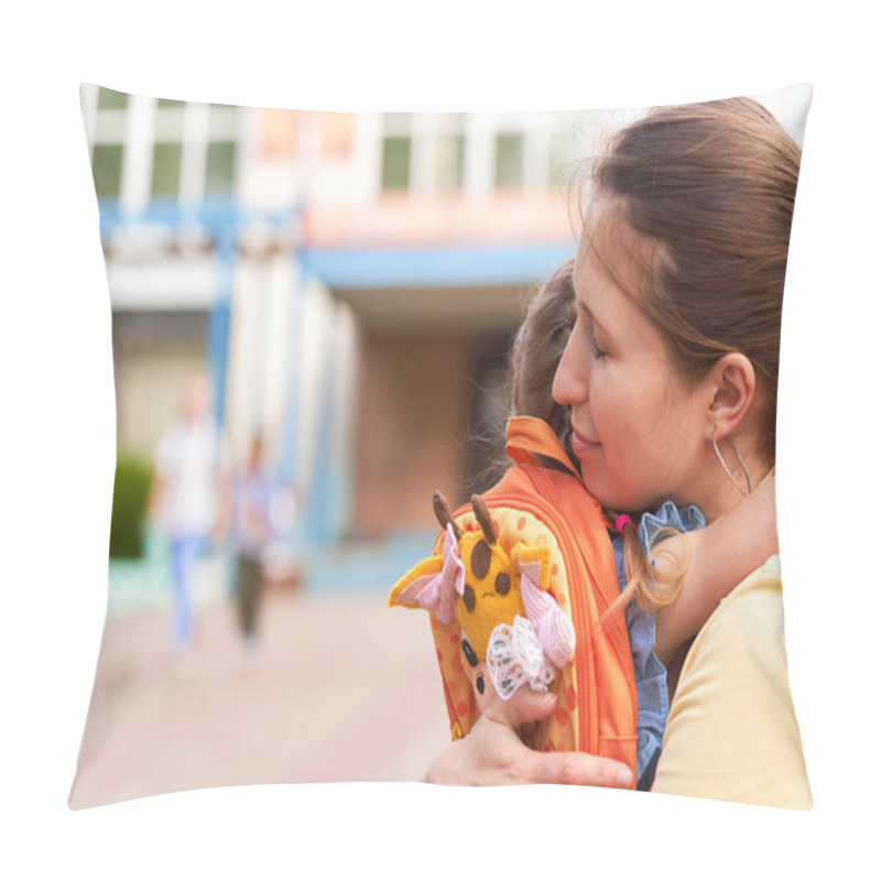 Personality  Women Accompanies The Child To School. Mom Supports And Motivates The Student. The Little Girl Does Not Want To Leave Her Mother. Fears Primary School. Communication Problems. Attachment To Parents. Pillow Covers