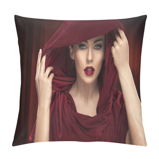 Personality  Portrait Of The Lady In Red Pillow Covers