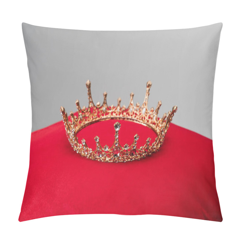 Personality  luxury crown on red velvet cushion isolated on grey pillow covers