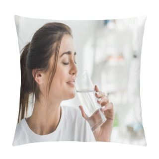 Personality  Smiling Girl Holding Drinking Water From Glass In The Morning Pillow Covers