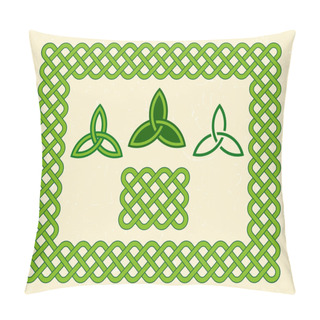 Personality  Green Celtic Style Frame And Elements Pillow Covers