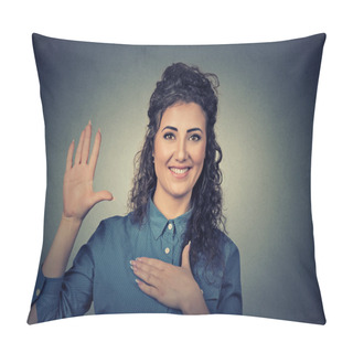 Personality  Young Woman Making A Promise Pillow Covers