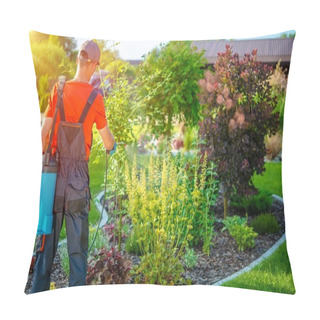 Personality  Gardener With Pests Spray Pillow Covers