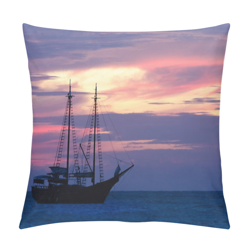 Personality  Pirate Sailboat On Sea Navigating Towards The Sunset Pillow Covers