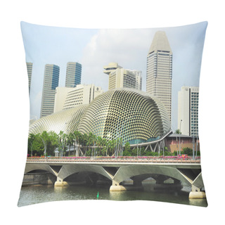 Personality  Esplanade Theatres On The Bay Pillow Covers