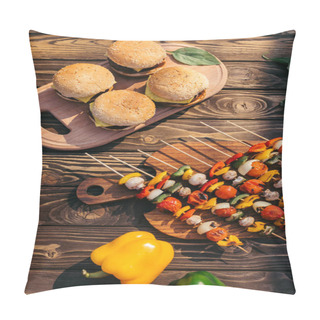 Personality  Table With Vegetables And Burgers Grilled For Outdoors Barbecue Pillow Covers