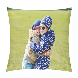 Personality  True Friends Pillow Covers