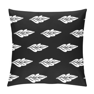 Personality  Seamless Floral Leaf Pattern. Stylish Repeating Texture. Repeating Texture With Leaves. Black And White. Pillow Covers