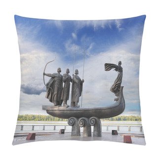 Personality  Monument To Founders Of Kiev Pillow Covers