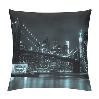 Personality  Manhattan Skyline By Night From Brooklyn Bridge Park Pillow Covers