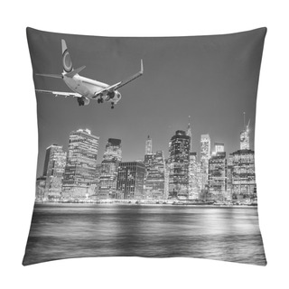 Personality  Airplane Landing In New York Pillow Covers