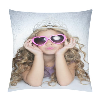 Personality  Fashion Victim Little Princess Girl Portrait Pillow Covers