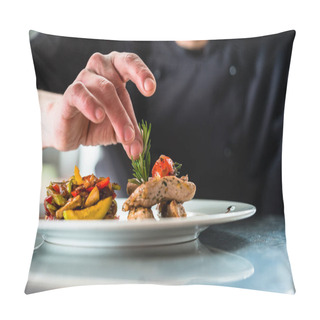 Personality  Chef Finishing And Garnishing Food He Prepared Pillow Covers