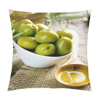 Personality  Olives And Olive Oil Pillow Covers