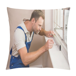 Personality  Construction Worker Using Spirit Level Pillow Covers
