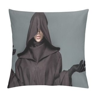 Personality  Front View Of Woman In Death Costume Gesturing Isolated On Grey Pillow Covers