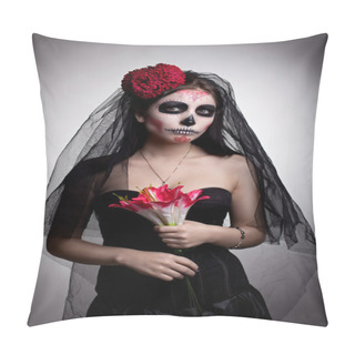 Personality  Serious Woman In Skull Face Art Mask And Flowers Pillow Covers