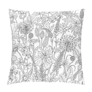 Personality  Seamless Pattern With Wildflowers Pillow Covers