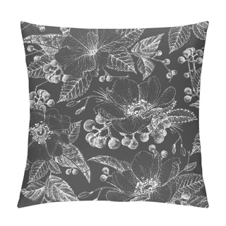 Personality  Seamless Pattern With Wildflowers. Black And White. Pillow Covers