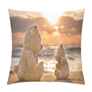 Personality  Teddy Bears Sitting On The Beautiful Beach With Love. Concept Ab Pillow Covers