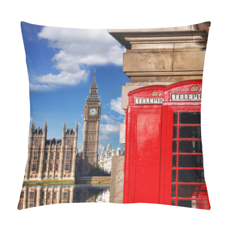 Personality  London Symbols With BIG BEN And Red PHONE BOOTHS In England, UK Pillow Covers
