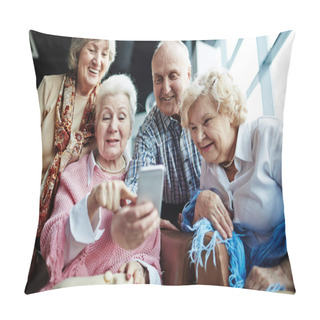 Personality  Selfie In Cafe Pillow Covers