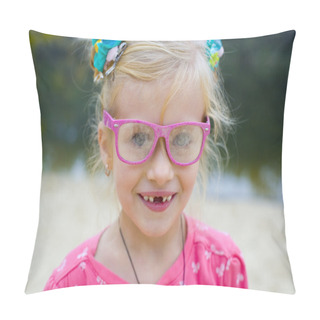 Personality  Funny Portrait Of Emotional Girl In Pink Glasses Pillow Covers
