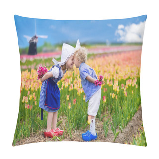 Personality  Dutch Children In Tulip Field Pillow Covers