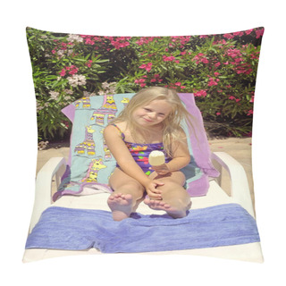 Personality  On The Deck Chair Pillow Covers