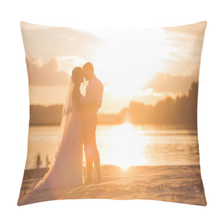 Personality  Newly Married Couple On The River With Sunset Pillow Covers