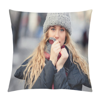 Personality  Woman Hold Her Scarf While Walking On The Street. Portrait Of Stylish Smiling Woman In Winter Clothes Holding Scarf. Female Winter Style. - Image Pillow Covers
