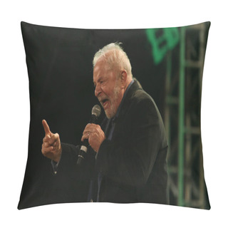 Personality  Brazil Elections: Former President Lula Attends A Rally In Porto Alegre. September 16, 2022, Porto Alegre, Rio Grande Do Sul, Brazil: Brazilian Presidential Candidate Luiz Inacio Da Silva (Workers' Party) Participates In A Campaign Rally Pillow Covers