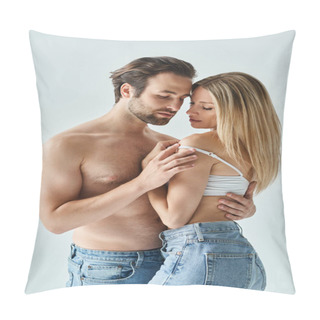 Personality  A Passionate Moment Between A Man And Woman As They Embrace Each Other Pillow Covers