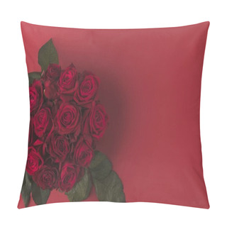 Personality  Top View Of Bouquet Of Red Roses With Green Leaves Isolated On Red Pillow Covers