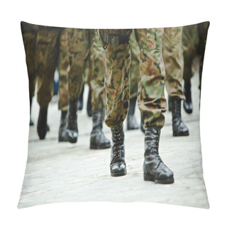 Personality  Soldiers Of The Armed Forces Marching Pillow Covers