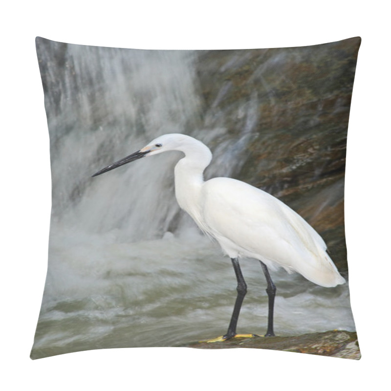 Personality  Snowy Egret near rock waterfal pillow covers