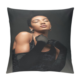 Personality  Portrait Of Fashionable And Elegant Short Haired African American Woman With Makeup, Golden Accessories And Gloves Standing With Closed Eyes Isolated On Black, High Fashion And Evening Look Pillow Covers