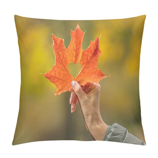 Personality  Maple Leaf With A Heart In A Woman's Hand In The Park, Autumn Welcome, Leaf Fall Season, I Love Autumn Pillow Covers