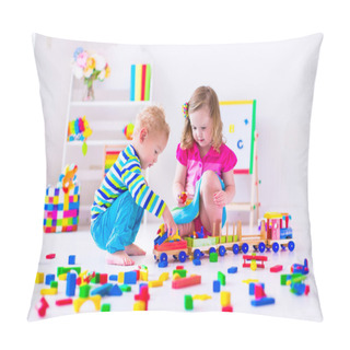 Personality  Kids Playing At Day Care Pillow Covers